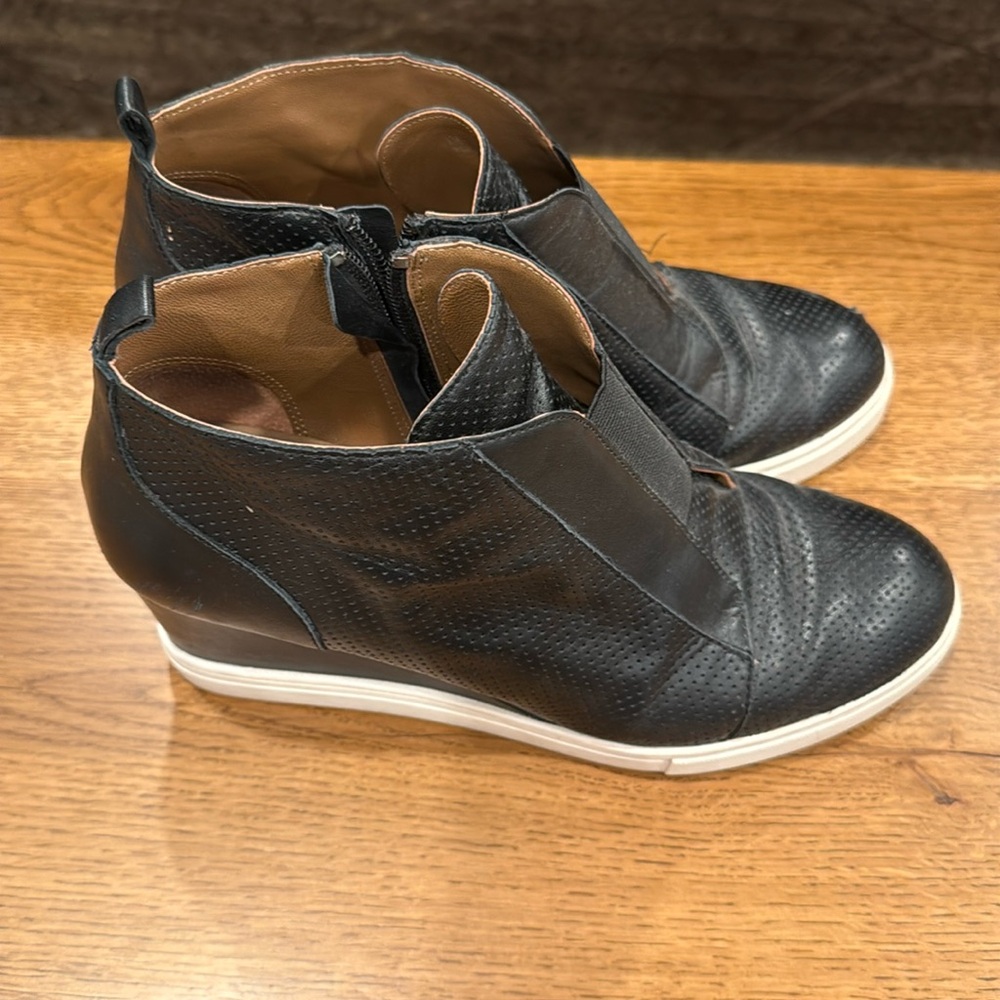 Paolo bootie sneakers black size 9